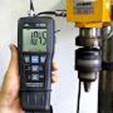 تاکومتر   لرزش سنج vt 8204 