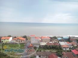 فروش آپارتمان 180 متری شهسوار(تنکابن) با فاصله 20 متری از دریا چشم انداز عالی 