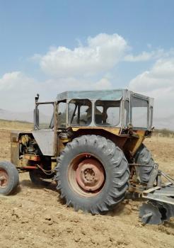 فروش تراکتور بی ام ۴ 