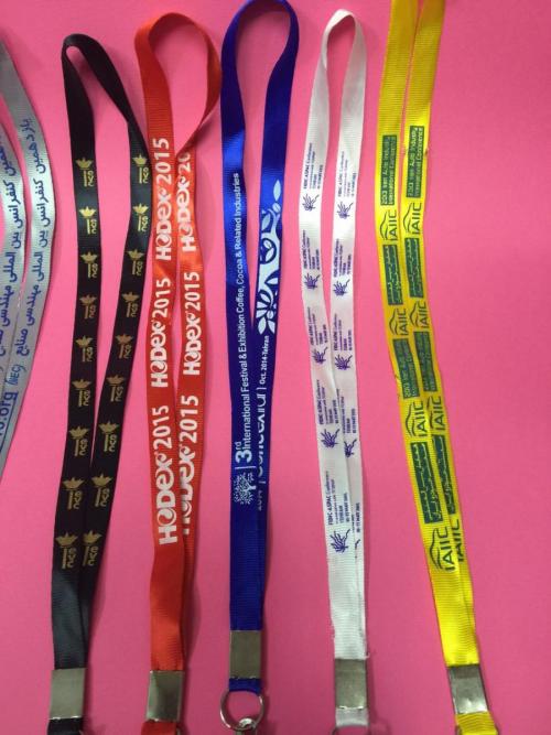 جای کارت شناسایی و بند اویز گردن  - تهران