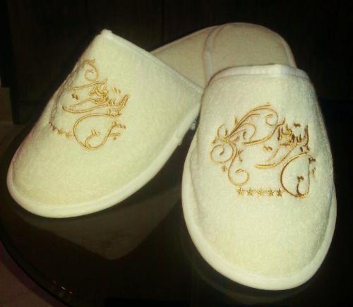 پکیج بهداشتی هتلی (دمپایی حوله ای و  )  - تهران