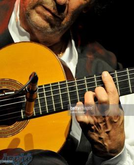 تدریس گیتار در آموزشگاه موسیقی در سه سبک پاپ کلاسیک  فلامنکو توسط سید احمد موسوی پور 