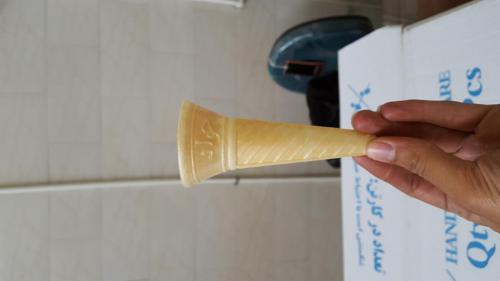 نان بستنی و قیفی مشعلی 