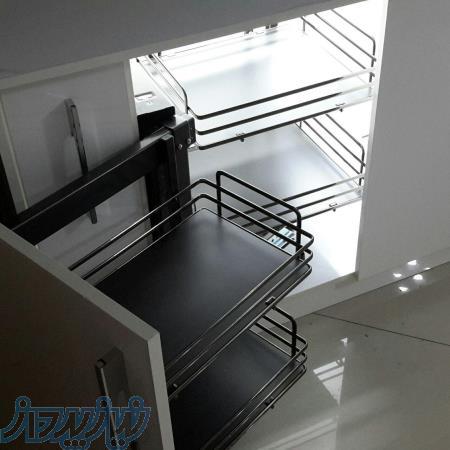 عرضه و فروش اکسسوری کابینت و تجهیزات کابینت در سطح های مختلف 