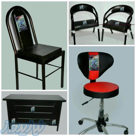 گروه تولیدی و صنعتی آکا تولید کننده انواع میز و صندلی اداری و محصلی و آرایشگاهی 