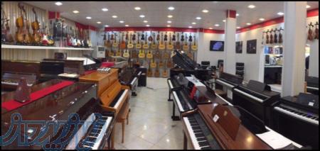 آلیک موزیک, فروش انواع پیانو و گیتار 