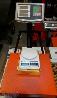 فروش ویژه باسکول های 200 و 300 کیلویی 