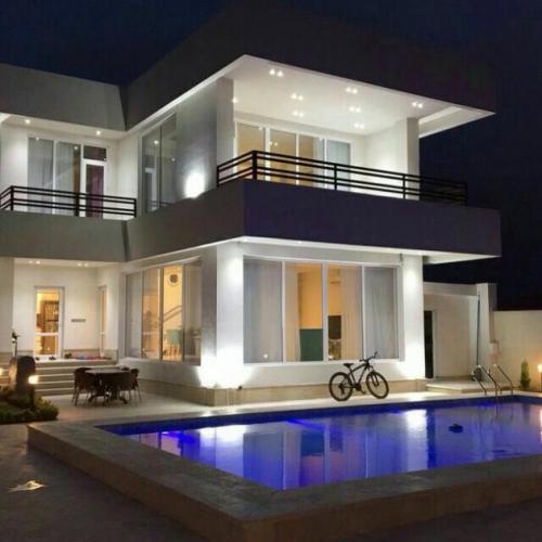 ویلا استخردار فوق لوکس 