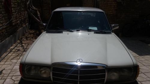 فروش توافقی خودرو بنز ۲۳۰e میلادی۱۹۸۲ 