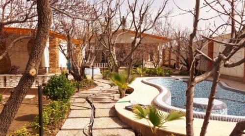 باغ ویلا در شهریار 990 متری  - تهران