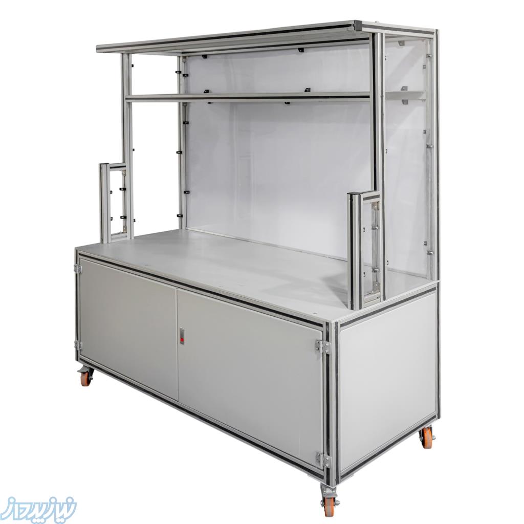 میز آلومینیمی