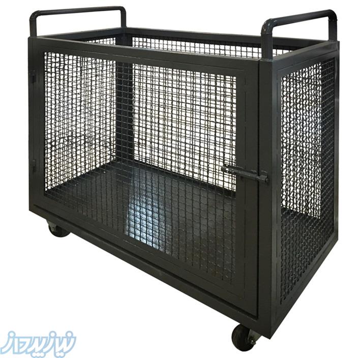 ارابه با درب